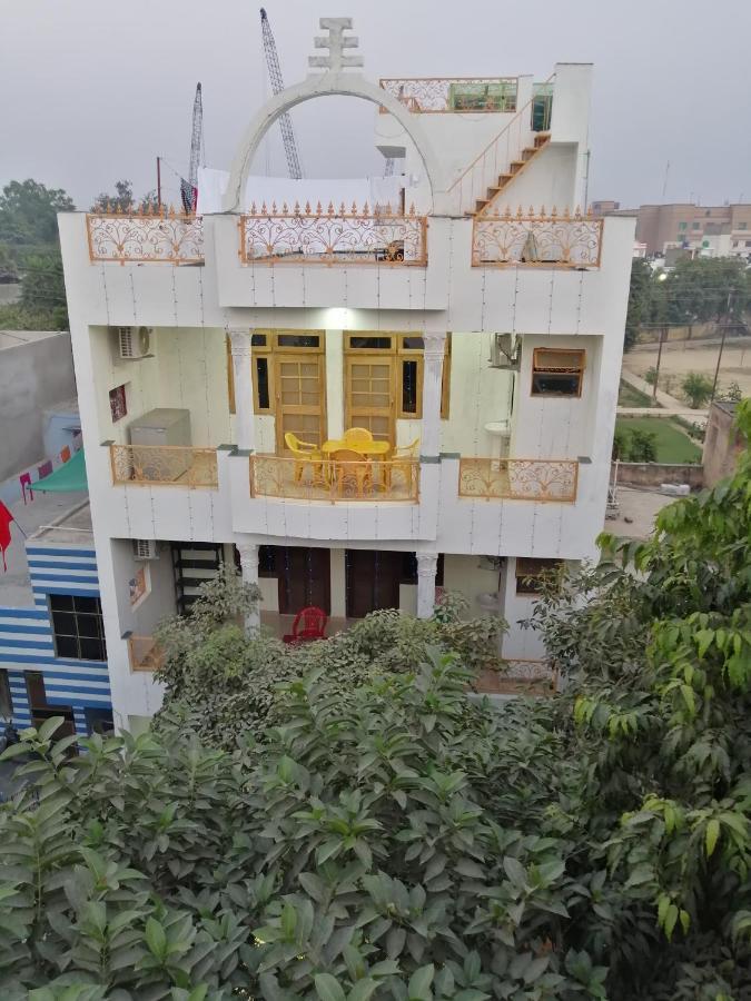 Anukampa Homestay Agra  Exteriör bild