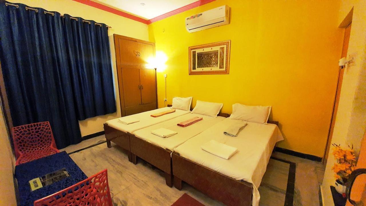 Anukampa Homestay Agra  Exteriör bild